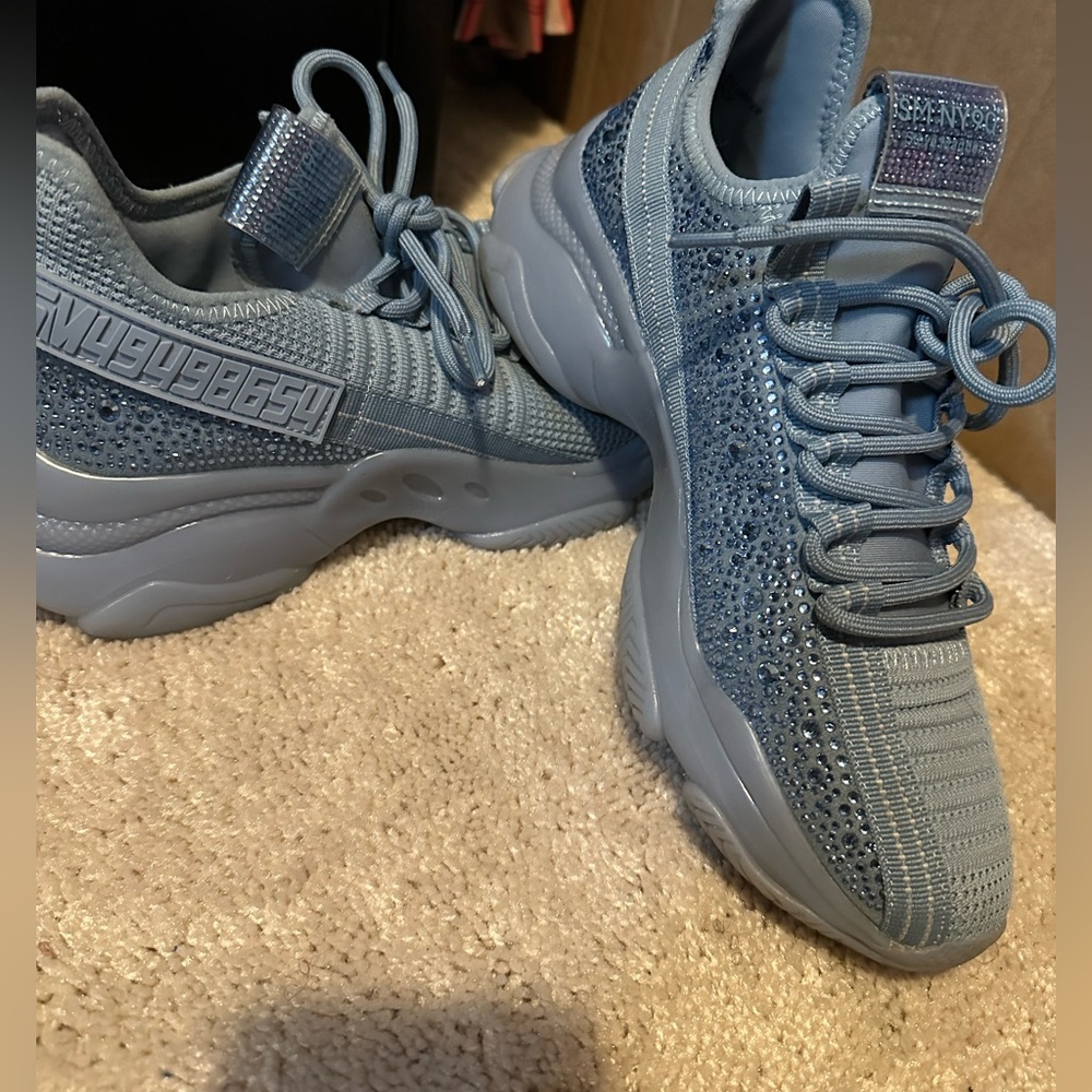 Steve Madden tennis shoes